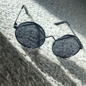 Le Specs Wild Child black circle sunglasses